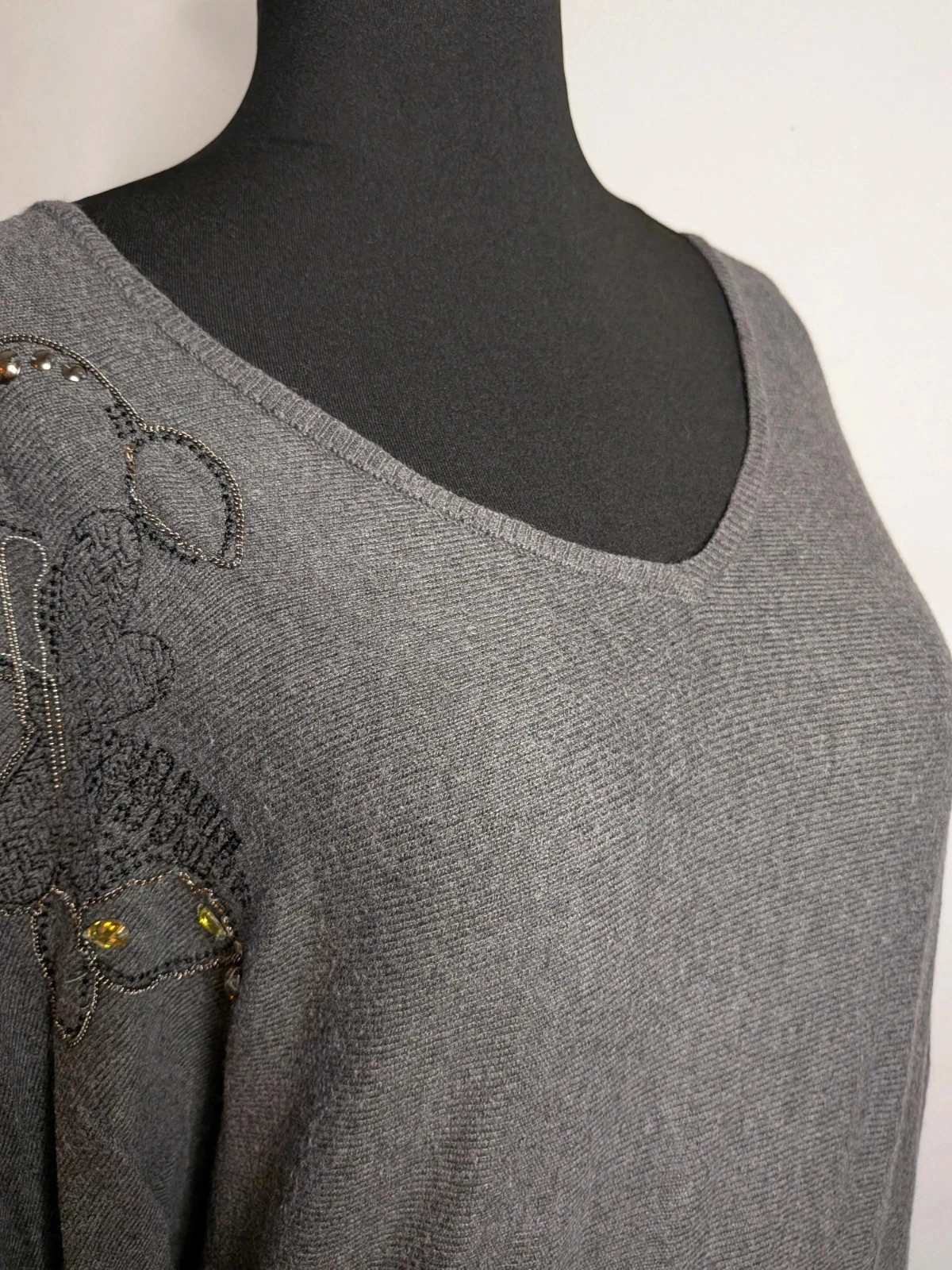 Pull chauve souris – photo 2